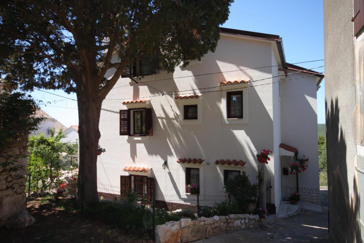 Apartments And Rooms With Parking Space Cunski, Losinj - 2498 외부 사진